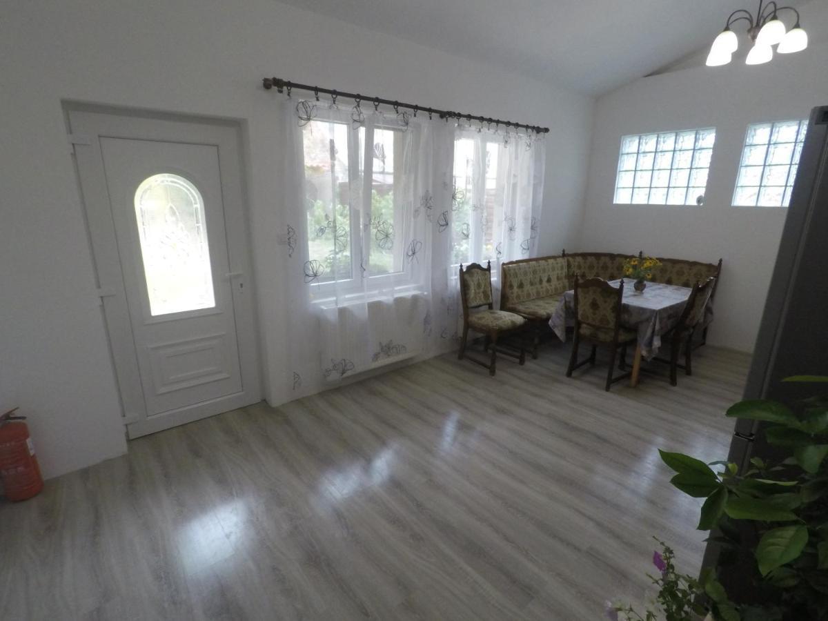 Balcsi1 Apartment บาลาตอนฟุซเฟอ ภายนอก รูปภาพ